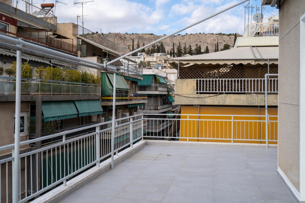 Athens Hideout Apt, Big Rooftop With City View Apartman Kültér fotó