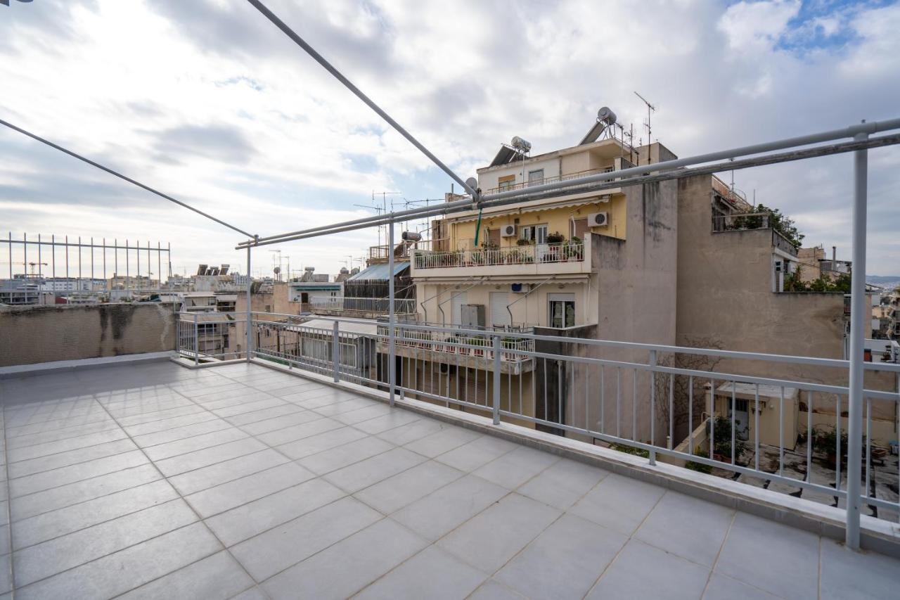 Athens Hideout Apt, Big Rooftop With City View Apartman Kültér fotó